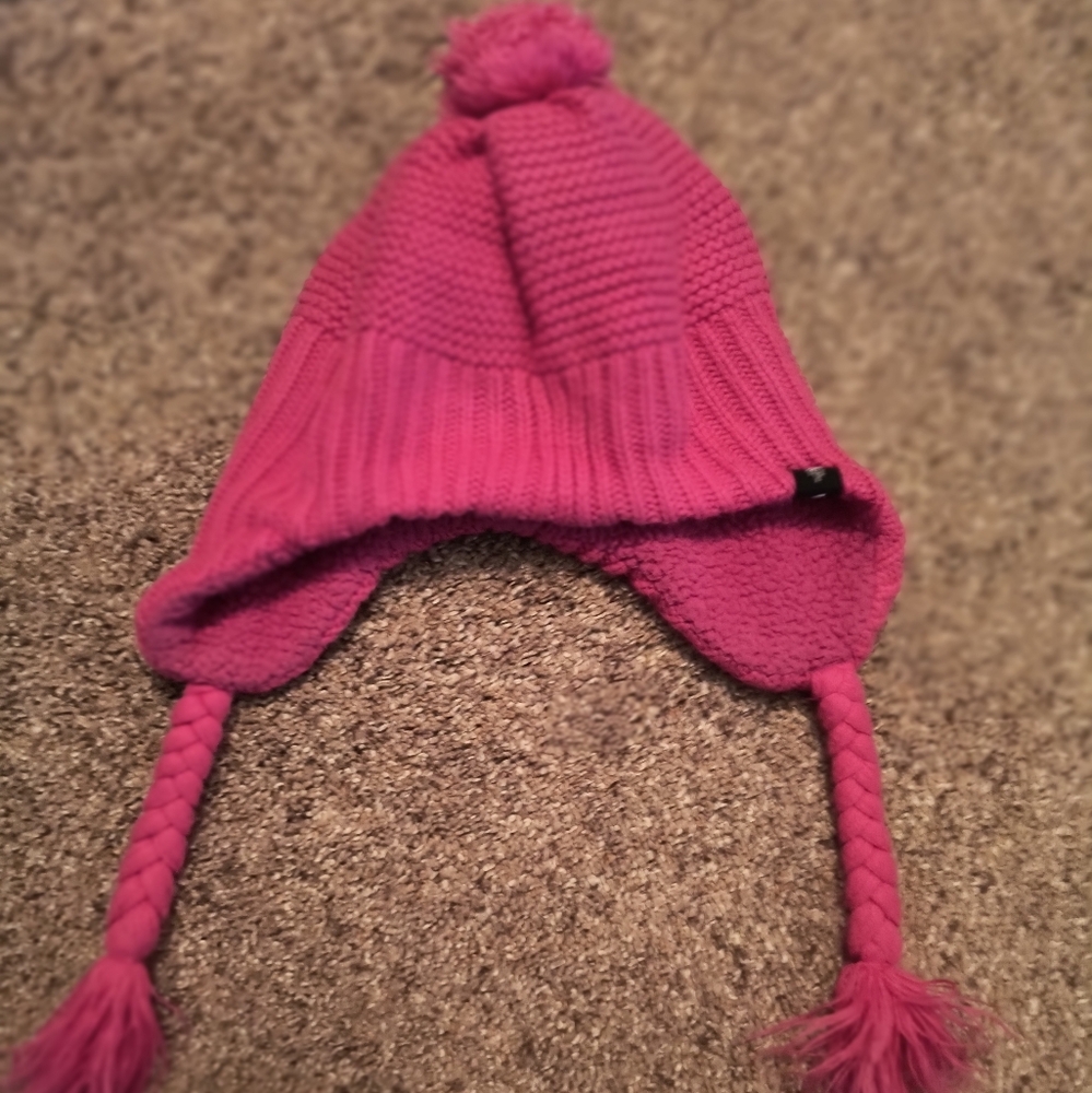 North Face Youth/Junior Hat in magenta